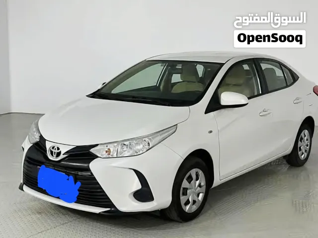 تويوتا ياريس 1.5 بريحة الوكالة نظيييف