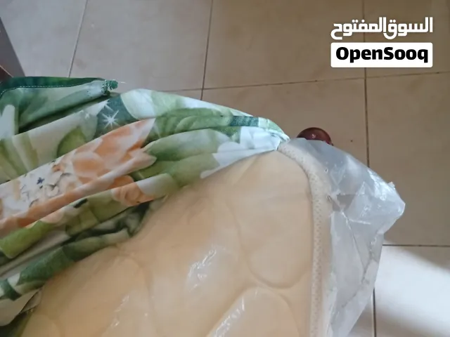 سرير خشب 15 ريال مع مرتبه جديده دولاب حديد 15 ريال دولاب احذيه 7 ريال