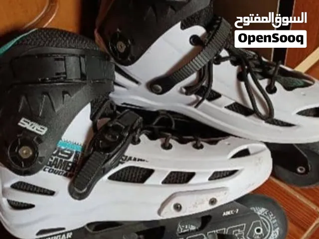 اسكيت كوجر 509 رابر سريع موديل حديث تقيل ويستحمل الوقعات و مبطن من الداخل بشعار اسد فريم قوي