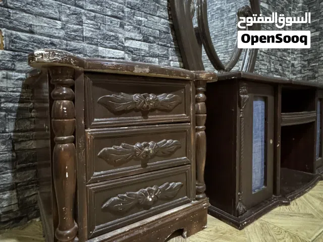 تواليت و2 راسية تخوت خشب ثقيل سعر ممتاز