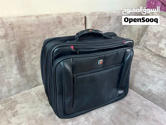 حقيبة  فينغر / سويس جير (Wenger / Swissgear).ذات عجلات ومقبض تلسكوبي  مزدوج للسحب