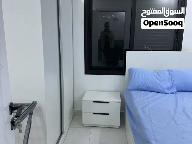 شقه مميزه جدا جديده مفروشه فرش مرتب بالقرب دوار اللوازم ودوار حياه اربد