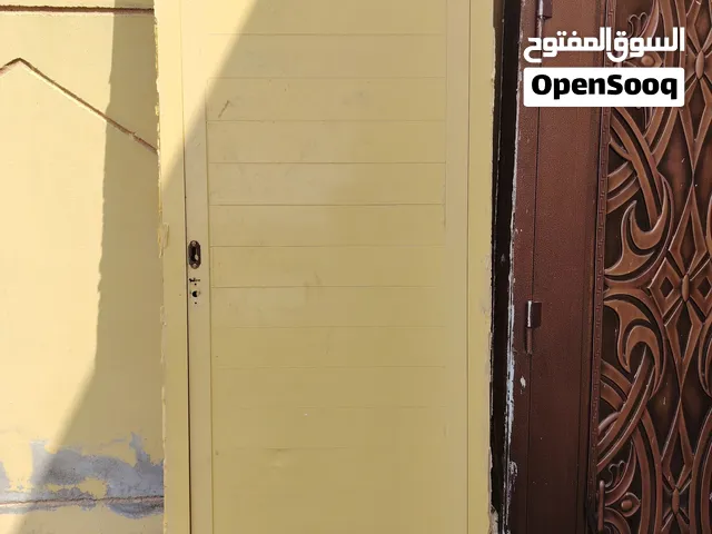 أبواب مستعمله نظاف