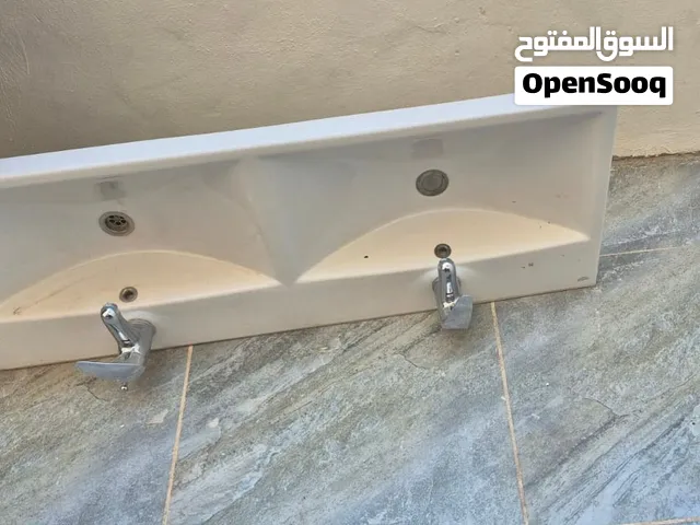 مغسلة وخزانة حجم كبير