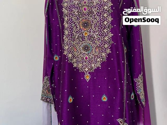 لبس عماني تقليدي للإيجار