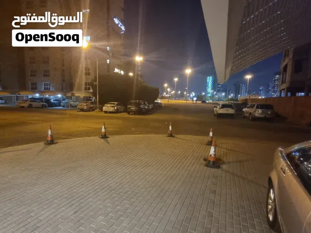 محل للبيع لا يسمح كوفي ولا مطعم رجاء عدم الاتصال لهذة النشاطات في منطقة دسمان موقع ممتاز زاوية مساحت