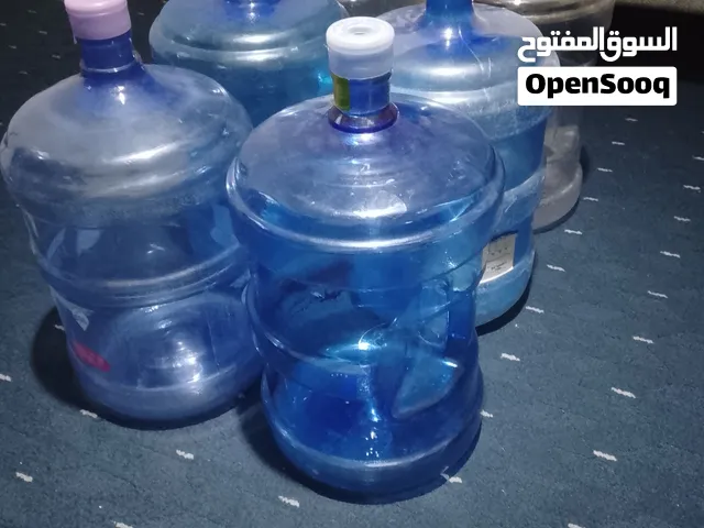 قوارير المياه بحاله الجديد