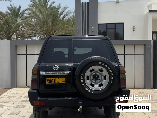 للبيع نيسان 2006  جير عادي اصل السعر :4000