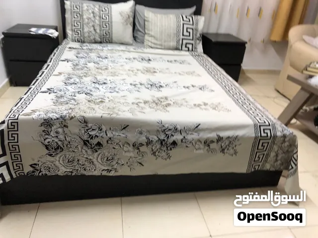 سرير لشحصين