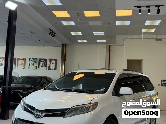 تويوتا سيينا 2012 GCC بحالة ممتازة  العزاوي موتورز لتجارة السيارات