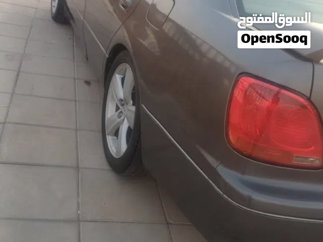 لي البيع لكزس