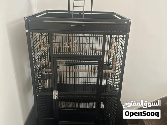 قفص للبيع شبه جديد حجمه ممتآز