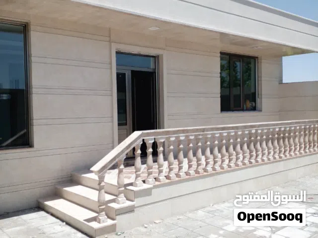 سلم درج بالرخام طبیعی متوفر عندنا أنواع ديكورات و نوافير بالرخام طبيعي
