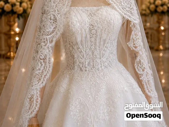 فستان عرس فاخر لبسة واحدة فقط