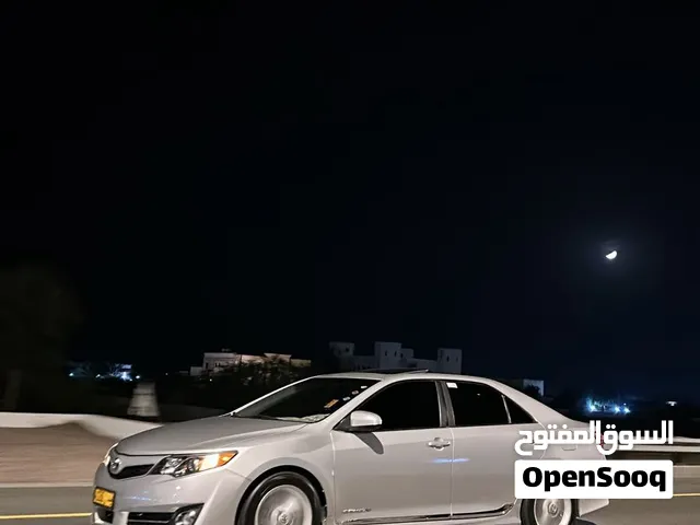 تيوتا كامري SE الوصف