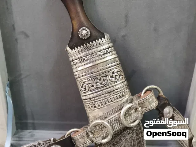 خنجر تحفة بقرن زراف افريقي لتواصل وتساب