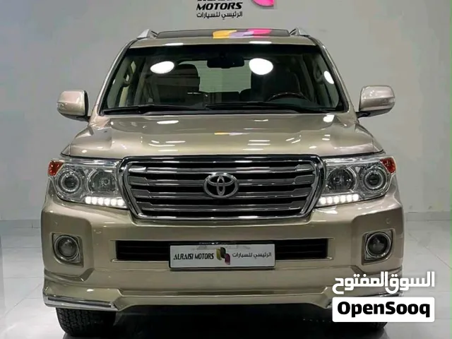Used Toyota Land Cruiser in Muscat