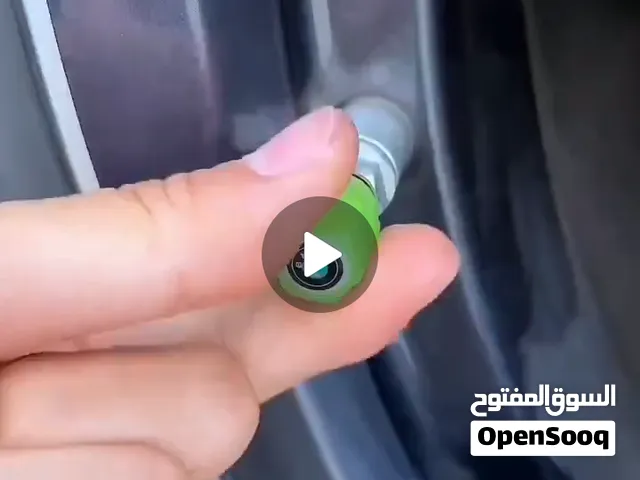بـ 3000ريال  تخلي كفرات سيارتك بالليل  تلمع مع كل حركة! 4 قطع ....   قطعة صغيرة... لكن تغيّر شكل