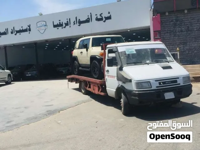 ساحبه لنقل السيارات داخل طرابلس وخارجها