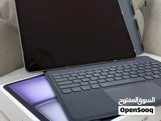 iPad Air 13-inch M4 with pencil and Keyboard