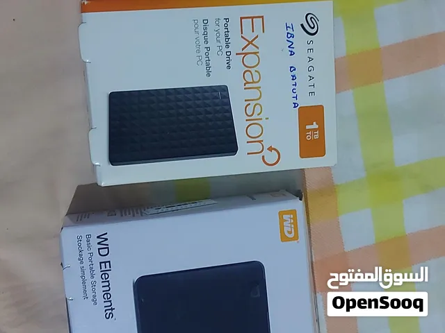 للبيع هارد تخزين خارجية بحالة ممتازة وجاهزة للاستخدام الفوري 1 تيرا بايت