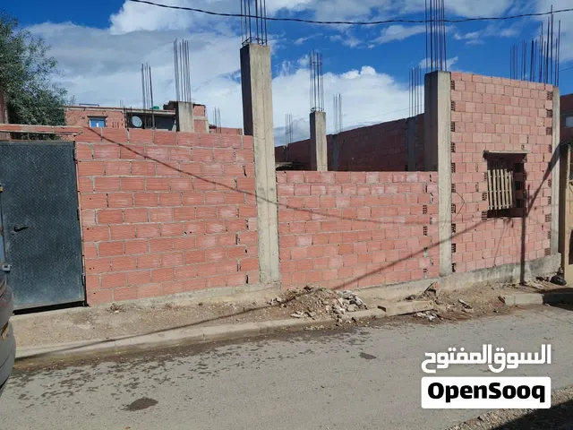 هيكل carcasse مبنى على مساحة 300 م