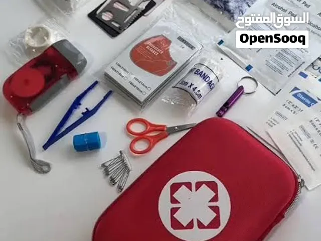حقيبة اسعافات اولية مع كامل ملحقاته