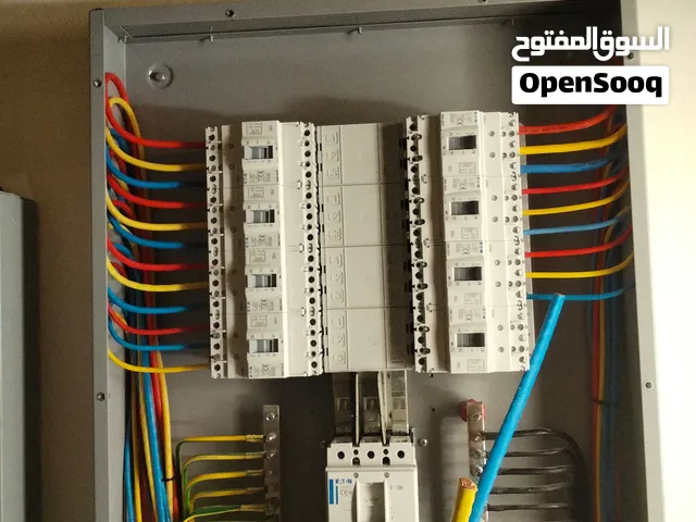 Experienced Electrician Available / Quick Electrical Repair Service : كهربائي منازل ممتاز / صي