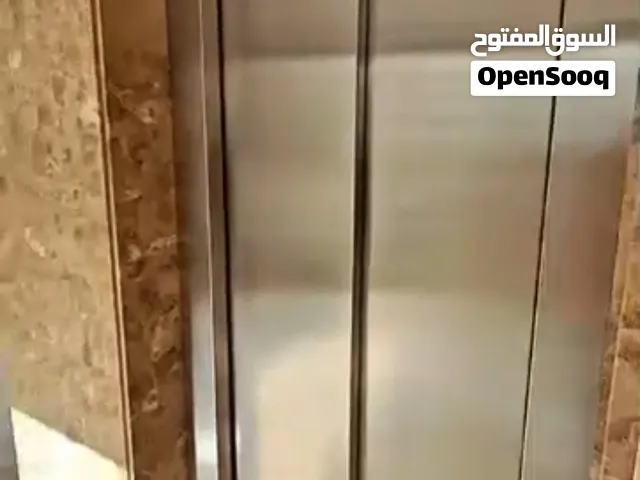 السلام عليكم مبنى تجاري سكني للبيع في راس حسن بالقرب من شارع المدار وشارع الظل