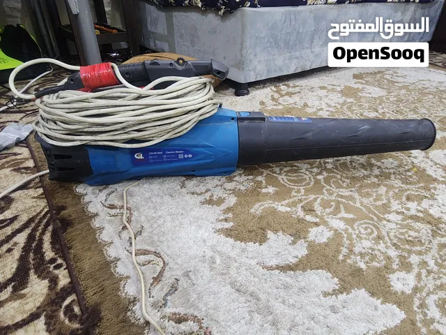 The device shown in the images is a CADELON CDLEB-6002 Electric Blower,