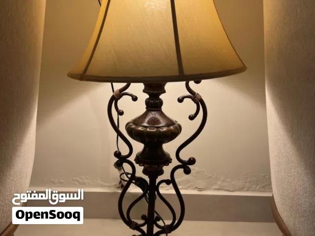 للبيع تيبل لامب حديد مزخرف ثقيل