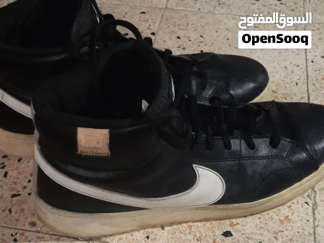 كوتش نايكى