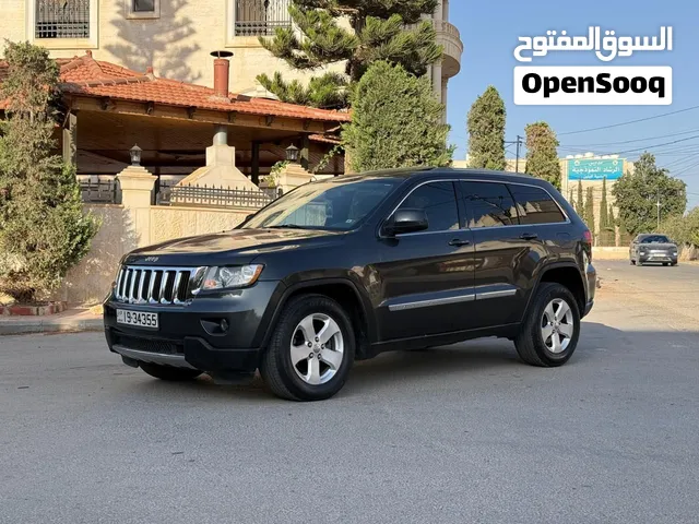 جيب جراند شيروكي فل الفل بفتحه لون فيراني مميز فحص كامل بسعر مغري قابل للبدل