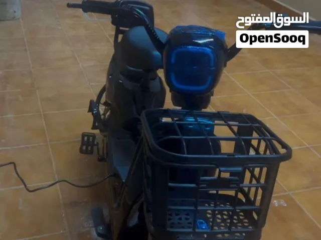 للبيع سكوتر كهربه مديل 2025 خالي من المشاكل والسعر 80 وقابل للجاد