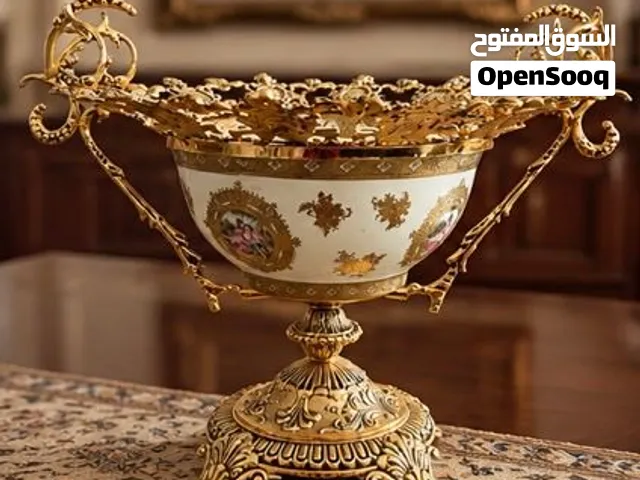 تحفة فاخرة تخطف الأنظار ، بورسلان وزخارف ذهبية راقية