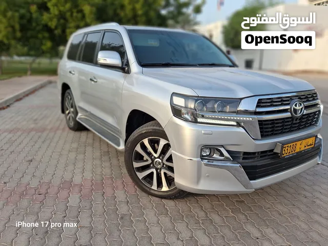 Toyota Land Cruiser GXR grand touring SUV with GCC Specs and Full Features