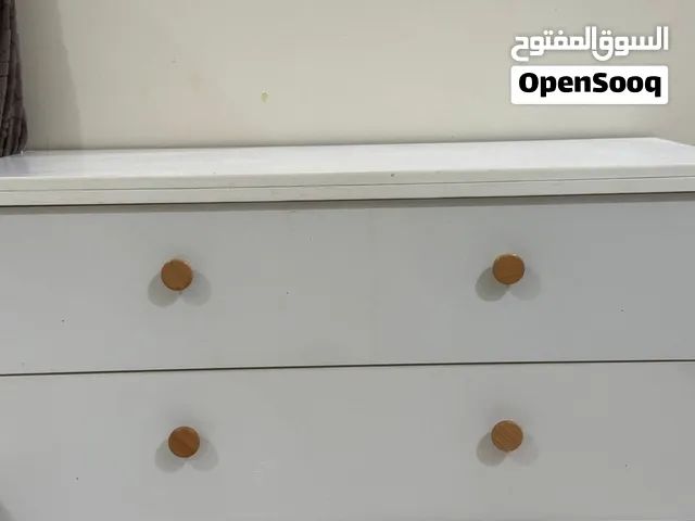 دولاب ملابس وتسريحه