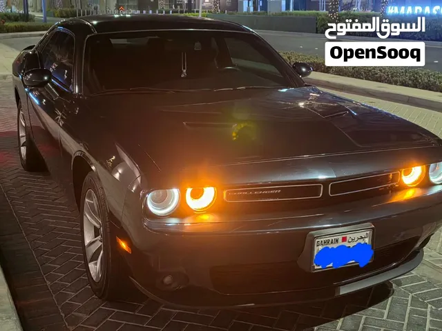 Dodge Challenger SXT 2018  Bahrain Agency  95,000 KM  دودج تشالنجر وكالة البحرين