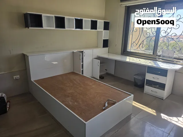 تخت 120 سم مع مكتب وملحقات