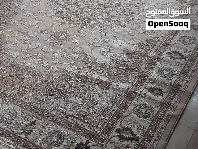 سجادة للببع في ابو ظبي بحالة وكالة مقاس 300×200