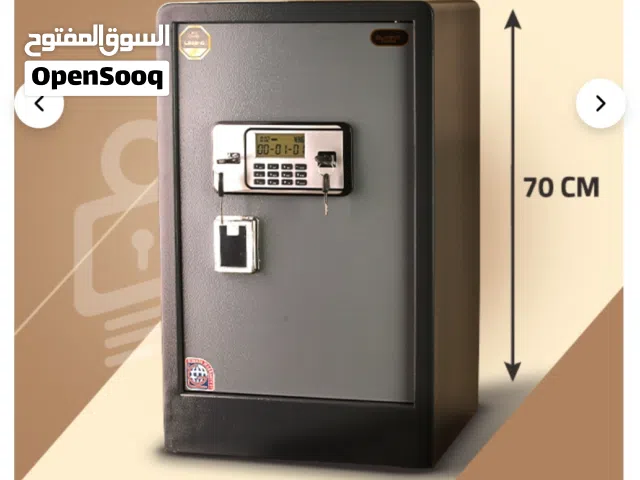 خزنه ضد الحريق بوزن 60 كيلو عبارة عن قلعه أكثر من نظام حماية اذا مش قلعه ترجع