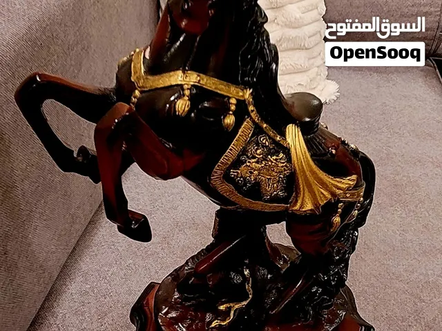 حصانين وساعه للبيع