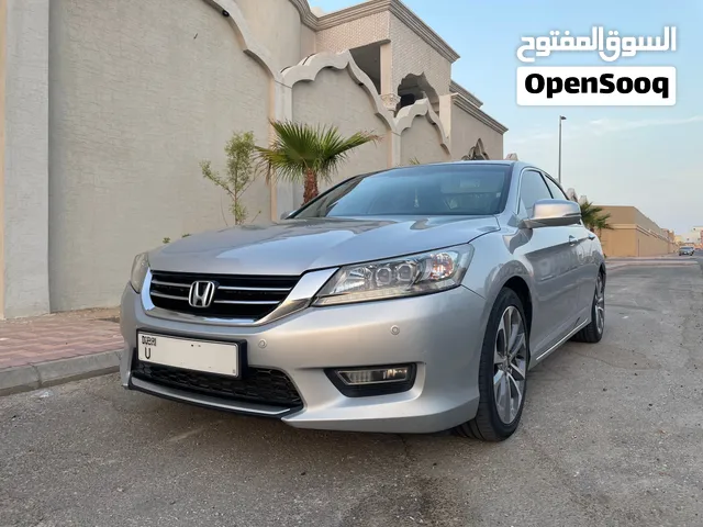 هوندا اكورد 2013 V6 سلندر فل ابشن للبيع في الامارات دبي - Honda Accord 2013 V6 Full Option Dubai