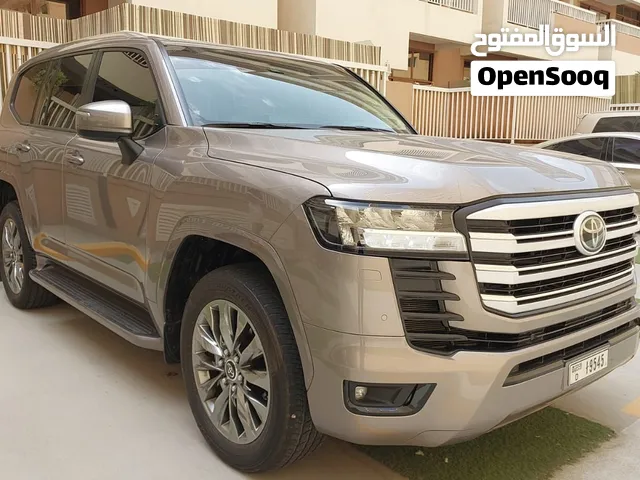 2022 Toyota Land Cruiser GXR