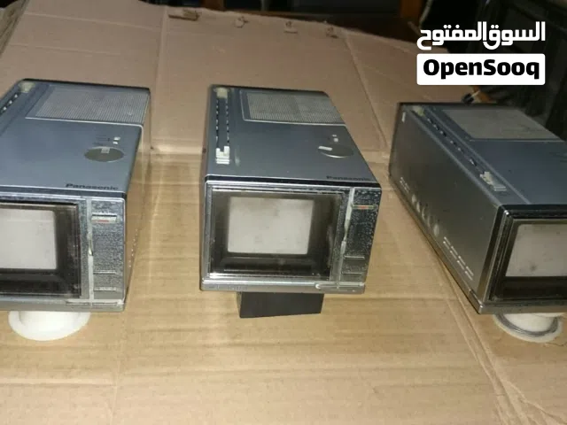 مقتنيات ثمينة يعود تاريخ صناعتها الي