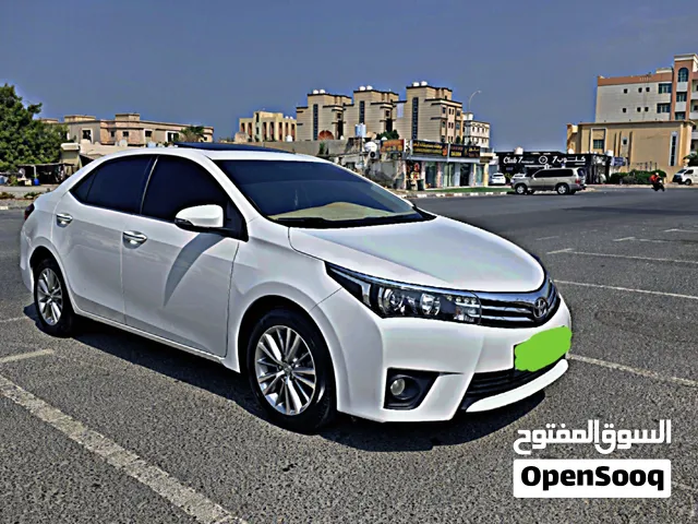 للبيع تويوتا كرولا مديل2015