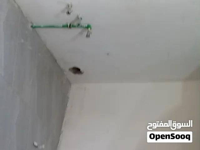 بيت طابق ثاني في نضران درج خارجي سعر الايجار 400