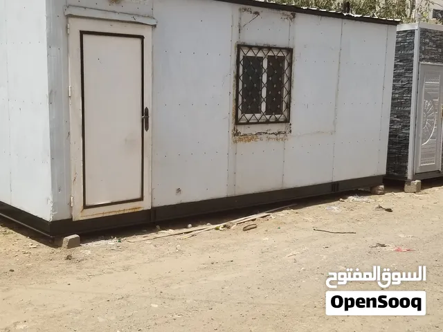 كرفانه مستخدم للبيع حاجه فخامه ومضمون 2016 قوه وعازل صنعاء شارع الخمسين