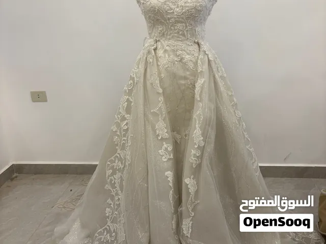 الفستان ب 20 دينار