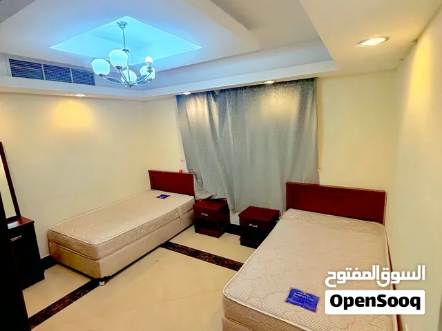 Room for rent fully furnished excutive rooms